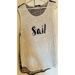 Women's‎ Max Jeans blue and white tshirt size medium